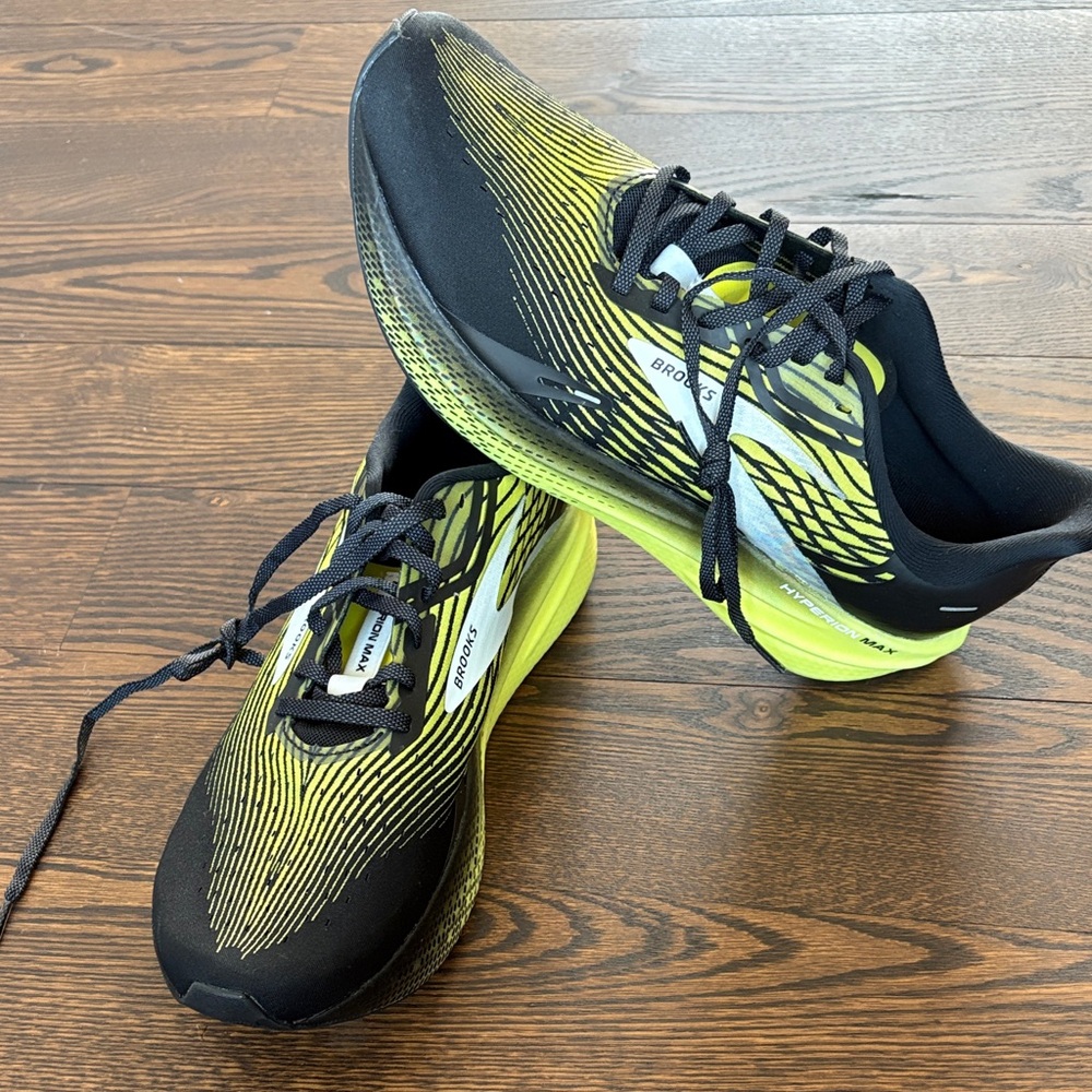 Brooks Men's Athletic Shoes in Black and Neon Yellow